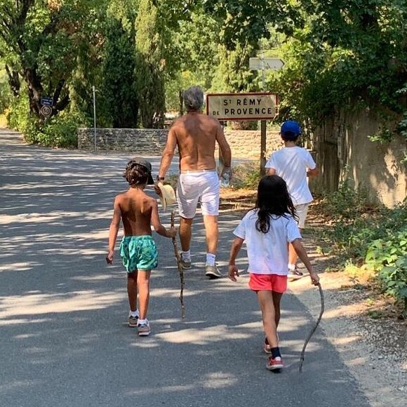 Franck Dubosc et ses enfants en vacances sur Instagram- été 2019.