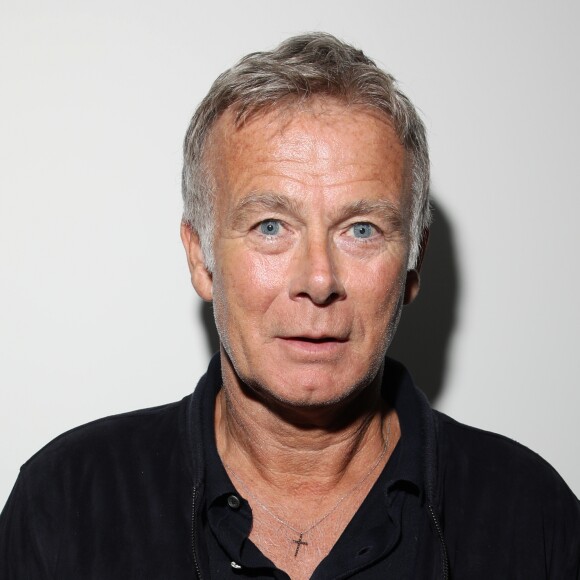 Exclusif - Franck Dubosc en close-up à la soirée "Orange" sur la plage de l'hôtel Majectic lors du 72ème Festival International du Film de Cannes, le 18 mai 2019. © Denis Guignebourg/Bestimage
