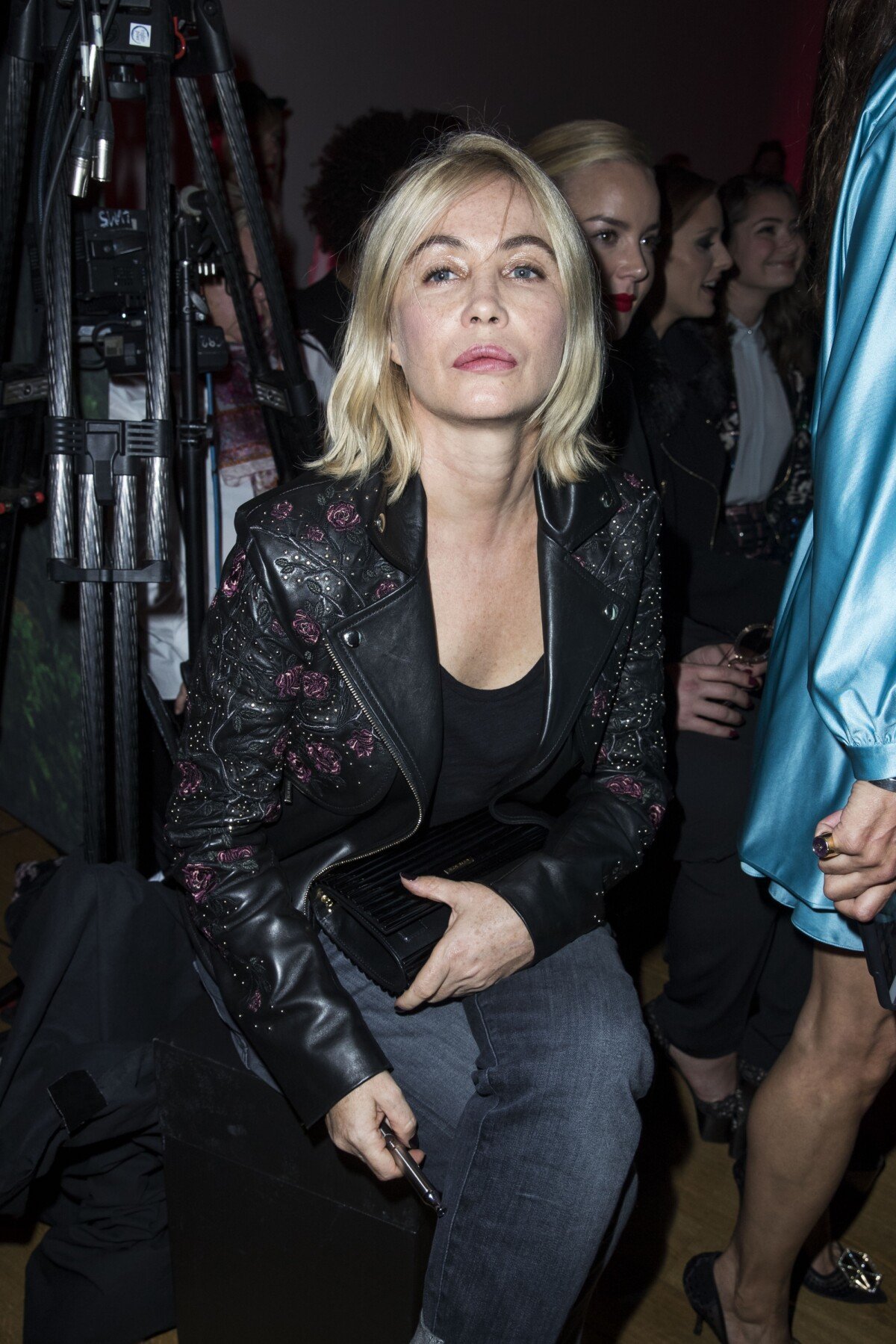 Photo : Emmanuelle Béart - People au défilé de mode Elie Saab