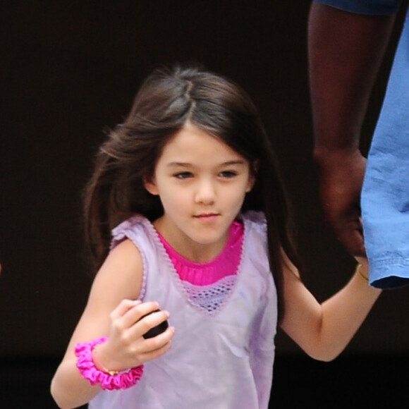 Tom Cruise et sa fille Suri Cruise quittent l'hôtel Greenwich à New York, le 11 juin 20102.