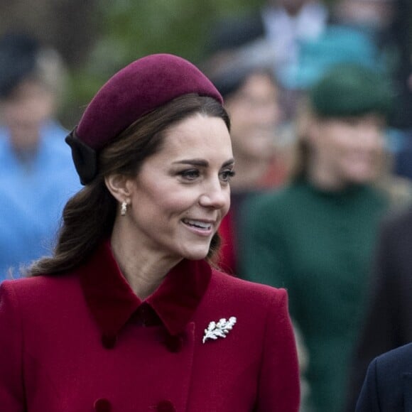 Kate Middleton, duchesse de Cambridge, et Meghan Markle, duchesse de Sussex, lors de la messe de Noël à l'église Sainte-Marie-Madeleine à Sandringham, le 25 décembre 2018.