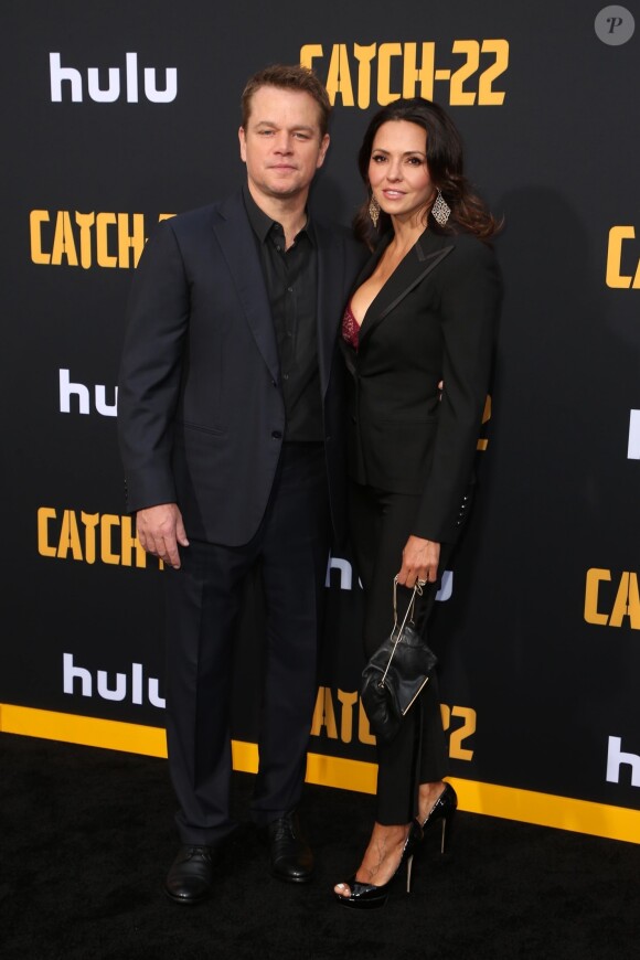 Matt Damon et sa femme Luciana Barroso - Avant-première et soirée de présentation de la nouvelle série Hulu "Catch-22" à Hollywood, Los Angeles, le 7 mai 2019.
