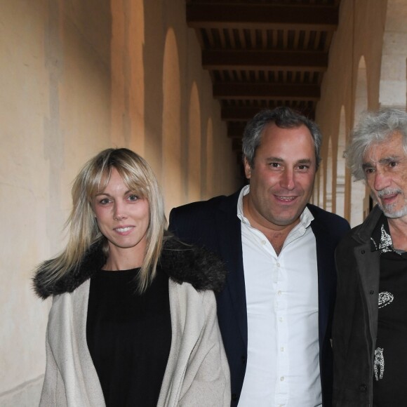 Benjamin Patou et Louis Bertignac et sa compagne Laetitia - Opéra "Tosca Puccini" à l'hôtel national des Invalides dans le cadre de l'opération "Opéra en plein air" à Paris le 4 septembre 2019. © Coadic Guirec/Bestimage