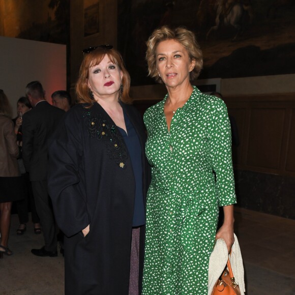 Catherine Jacob et Corinne Touzet - Opéra "Tosca Puccini" à l'hôtel national des Invalides dans le cadre de l'opération "Opéra en plein air" à Paris le 4 septembre 2019. © Coadic Guirec/Bestimage
