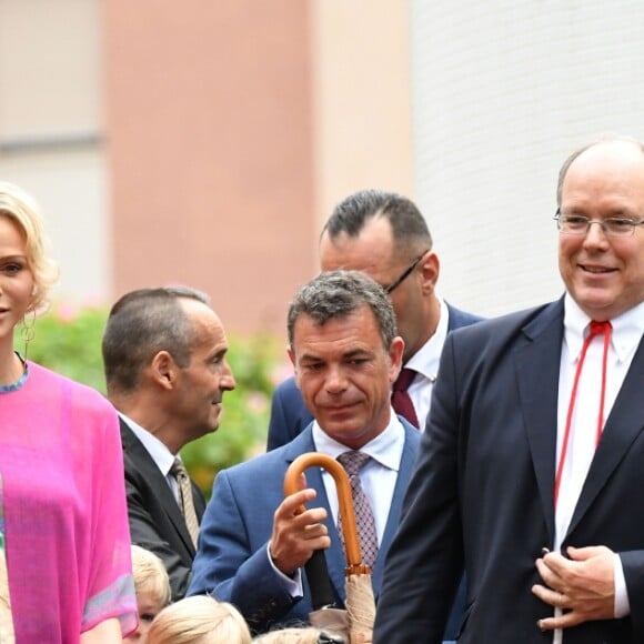 La Princesse Charlene de Monaco, le prince héréditaire Jacques, la princesse Gabriella et le prince Albert II de Monaco durant le traditionnel Pique-nique des monégasques au parc princesse Antoinette à Monaco le 6 septembre 2019. Cette année, l'événement a du être légérement raccourci à cause de la pluie, la famille princière était entourée par Monseigneur Barsi, le maire de Monaco M. Georges Marsan, par leurs cousins Jean-Léonard de Massy, son fils Melchior et Mélanie De Massy. © Bruno Bebert / PRM / Bestimage