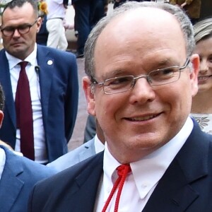 La Princesse Charlene de Monaco, le prince héréditaire Jacques, la princesse Gabriella et le prince Albert II de Monaco durant le traditionnel Pique-nique des monégasques au parc princesse Antoinette à Monaco le 6 septembre 2019. Cette année, l'événement a du être légérement raccourci à cause de la pluie, la famille princière était entourée par Monseigneur Barsi, le maire de Monaco M. Georges Marsan, par leurs cousins Jean-Léonard de Massy, son fils Melchior et Mélanie De Massy. © Bruno Bebert / PRM / Bestimage