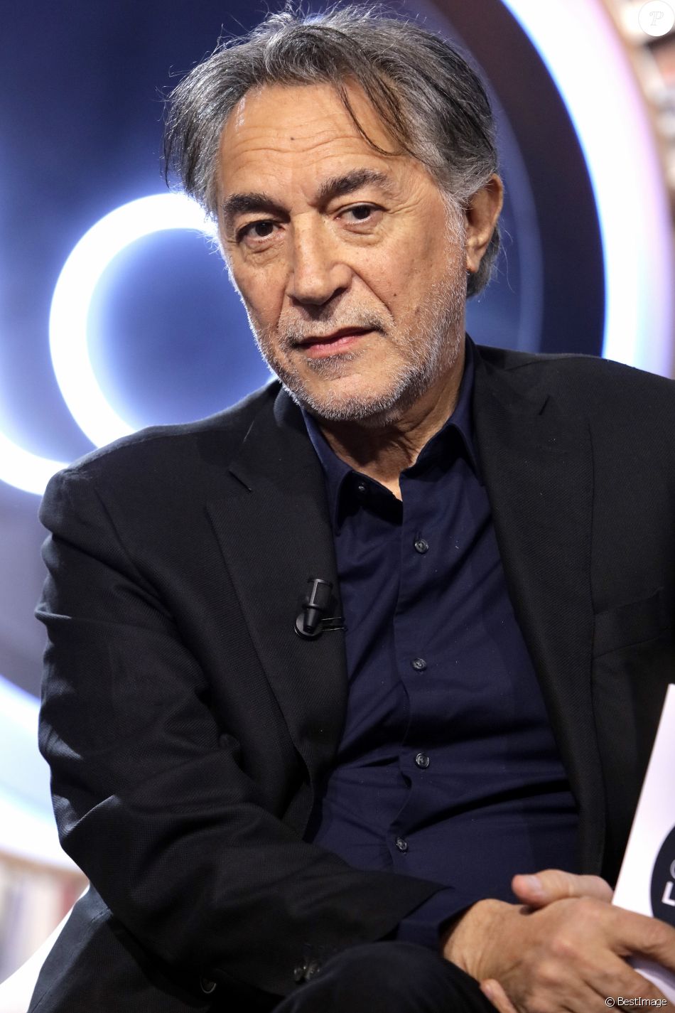 Portrait De Richard Berry Sur Le Plateau De L Emission Tv La Grande Librairie Sur France Paris Avril 2019 Purepeople