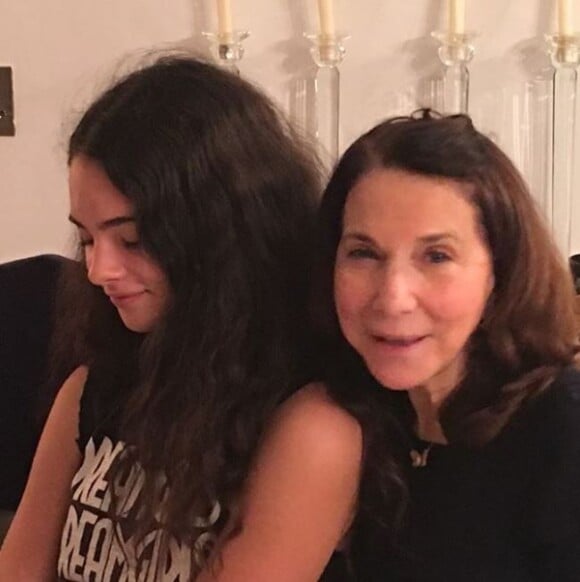 Sabine Cassel (la maman de Vincent Cassel) fête les 15 ans de sa petite-fille Deva, sur Instagram le 11 septembre 2019.