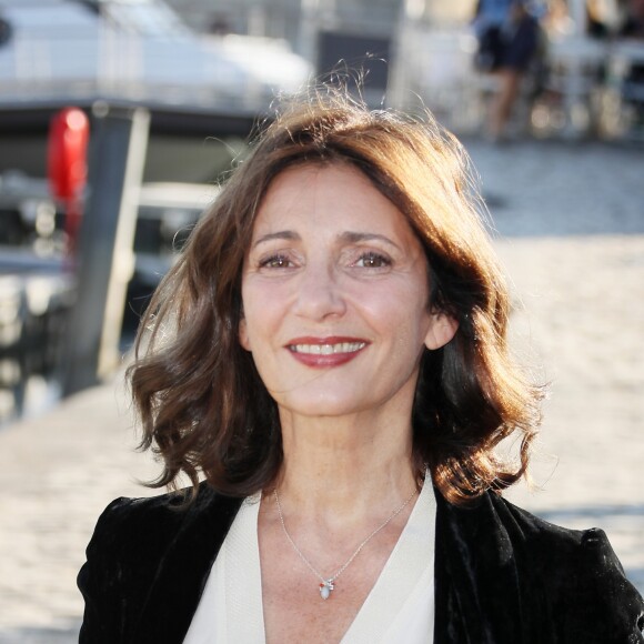 Valérie Karsenti, présidente du jury 2019, au photocall du Jury lors de la 21ème édition du festival de la Fiction de La Rochelle, France, le 11 septembre 2019. © Patrick Bernard/Bestimage