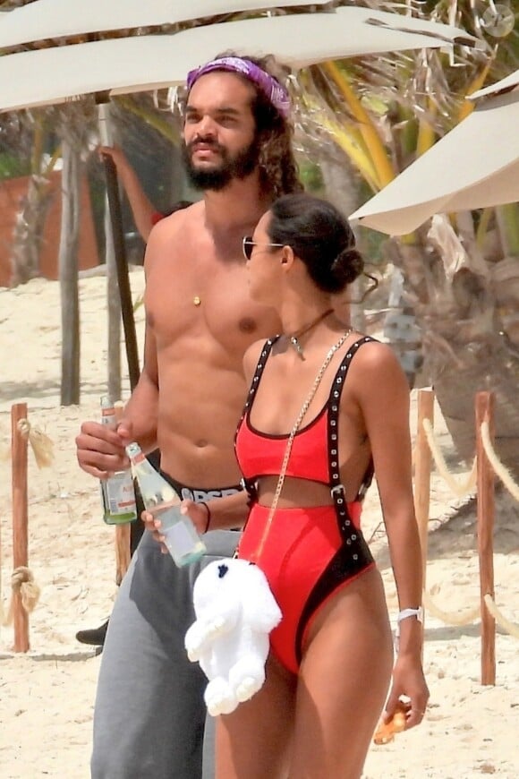 Exclusif - Lais Ribeiro et son compagnon Joakim Noah passent leurs vacances sur une plage Tulum au Mexique le 1er juin 2019.