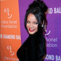 Rihanna : Sirène de velours pour son Diamond Ball de New York