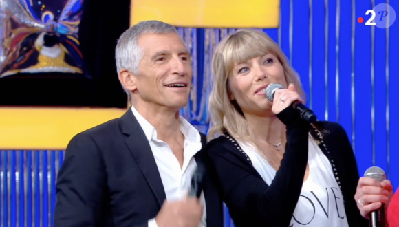 Nagui et sa compagne Mélanie Page dans "N'oubliez pas les paroles", France 2.