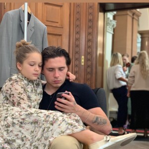 Victoria Beckham soutenue par sa famille lors de son défilé de mode organisé à Londres, le 15 septembre 2019. David Beckham et leurs enfants, Brooklyn, Romeo, Cruz et Harper étaient présents.