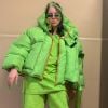 Billie Eillish tape la pose sur Instagram.