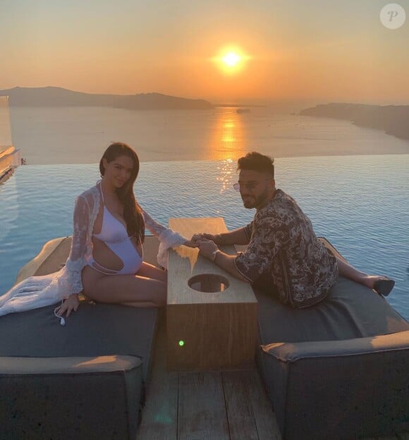 Nabilla Benattia enceinte de Thomas Vergara, le couple en amoureux le 2 septembre 2019, sur Instagram