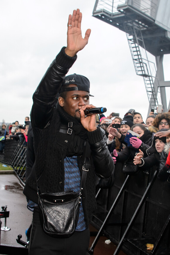 Le chanteur Black M (Black Mesrimes) en concert lors du Grand Prix d'Afrique 2015 à l'Hippodrome de Vincennes le 1er février 2015.01/02/2015 - Vincennes