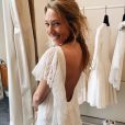 Laura Smet habillée d'une robe Delphine Manivet lors de son mariage religieux avec  Raphaël Lancrey-Javal célébré le 15 juin 2019  en l'église Notre-Dame des Flots, à Lège-Cap-Ferret. Le même jour que l'anniversaire de Johnny Hallyday.  