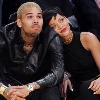 Chris Brown : Il envoie à Rihanna un message coquin, les fans furieux