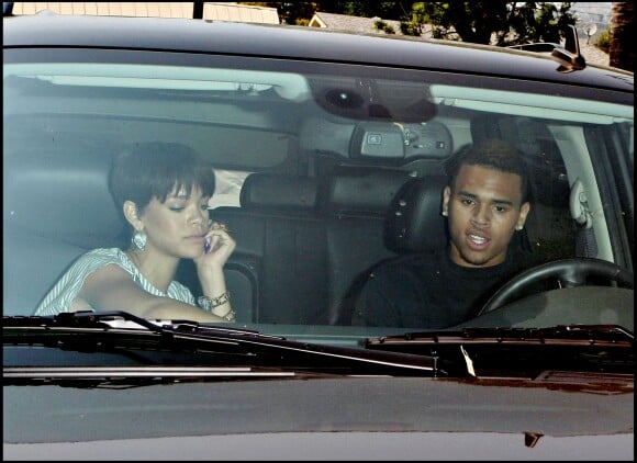 Rihanna et Chris Brown se rendent dans une épicerie de West Hollywood, le 26 juin 2008.