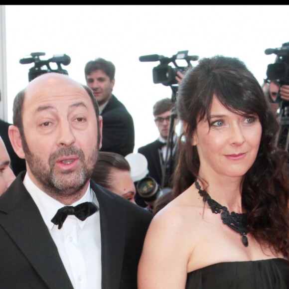 Kad Merad et son ex-femme Emmanuelle Cosso-Merad - Montée des marches du film "The Artist" lors du 64e Festival de Cannes le 15 ami 2011.