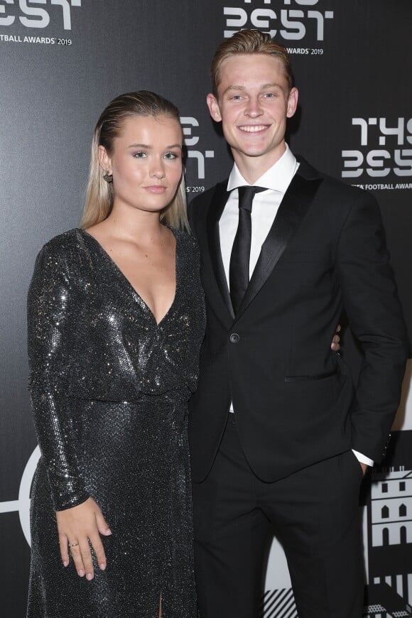 Frenkie de Jong et sa compagne Mikky Kiemeney - Les célébrités arrivent à la cérémonie des Trophées Fifa "The Best" 2019 à la Scala à Milan, Italie le 23 septembre 2019. © Pierre Perusseau/Bestimage