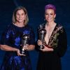 Jillien Ellis , Megan Rapinoe ( Megan Rapinoe, a été élue meilleure joueuse de l'année 2019, FIFA "The Best") - Intérieur - Les célébrités arrivent à la cérémonie des Trophées Fifa "The Best" 2019 à la Scala à Milan, Italie © Imago Sport / Panoramic / Bestimage