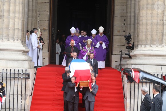Sorties des obsèques de l'ancien président de la République Jacques Chirac en l'église Saint-Sulpice à Paris. Le 30 septembre 2019 © Dominique Jacovides / Bestimage