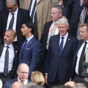 Bill Clinton - Sorties des obsèques de l'ancien président de la République Jacques Chirac en l'église Saint-Sulpice à Paris. Le 30 septembre 2019 © Dominique Jacovides / Bestimage
