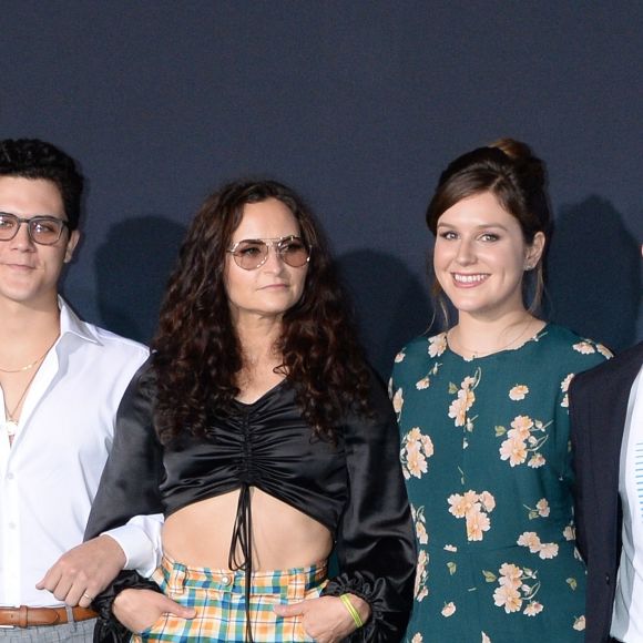 Joaquin Phoenix avec ses soeurs Summer Phoenix, Jodean Bottom, Rain Phoenix, Liberty Phoenix, son frère River Phoenix, ses parents John Lee Bottom et Arlyn Phoenix et d'autres membres de sa famille à la première de Joker au théâtre TCL Chinese à Los Angeles, le 28 septembre 2019