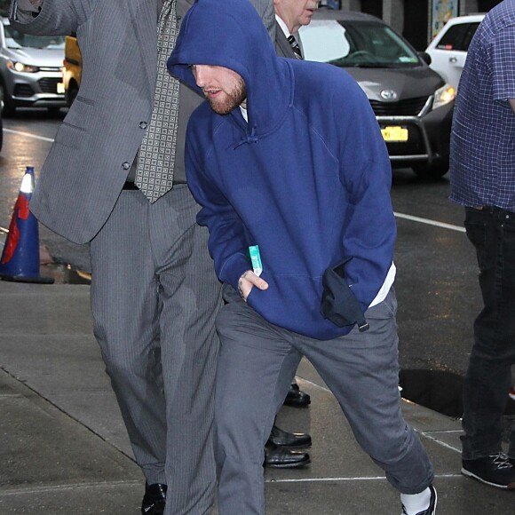 Archives - Le rappeur Mac Miller à New York le 13 aout 2018. Mac Miller retrouvé mort dans sa maison de San Fernando le 7 septembre 2018., Il s'agirait d'une overdose.  New York, NY - FILE PHOTOS - Mac Miller is seen just a few months before is tragic suicide at 26 from an overdose. Rapper Mac Miller is seen before he performs on "The Late Show with Stephen Colbert" in New York on 8/13/18.13/08/2018 - New York