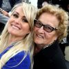 Exclusif - Laeticia Hallyday et Elyette Boudou (Mamie Rock) - Laeticia Hallyday reçoit la médaille de la ville de Toulouse en compagnie de ses filles et d'Elyette Boudou avant de quitter l'Esplanade Johnny Hallyday. Laeticia Hallyday et ses filles Jade et Joy sont venues inaugurer une esplanade portant le nom de Johnny Hallyday située en face du Zénith de Toulouse, le 15 juin 2019. © Dominique Jacovides/Bestimage