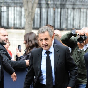 Exclusif - Nicolas Sarkozy et sa femme Carla Bruni Sarkozy arrivent puis repartent du studio Gabriel ou ils enregistraient l'émission "Vivement Dimanche" à Paris le 30 septembre 2019. Diffusion le 06/10/2019 sur France 2 . © Guillaume Gaffiot/Bestimage