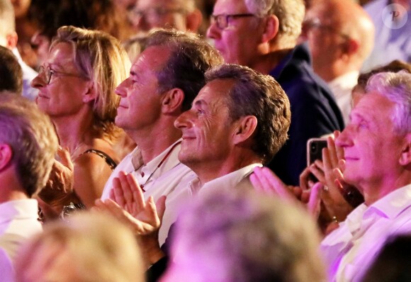 Semi-exclusif - Renaud Muselier, Nicolas Sarkozy et Gil Bernardi (Maire de Le Lavandou) - Carla Bruni-Sarkozy en concert au théâtre de Verdure du Grand Jardin à Le Lavandou le 23 juillet 2019. © Dominique Jacovides-Cyril Moreau/Bestimage
