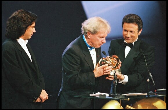 Jean-Michel Jarre, Maureice Jarre et Michel Drucker lors des Victoires de la musique le 14 février 1995.