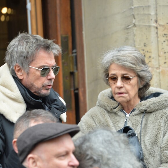 Jean-Michel Jarre et Charlotte Rampling - Sorties des obsèques de Henry Chapier en l'église Notre-Dame des Champs à Paris le 4 février 2019.