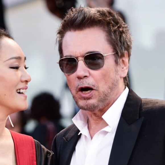 Gong Li et son compagnon Jean-Michel Jarre - Tapis rouge du film "Lan Xin Da Ju Yuan" (Saturday Fiction) lors du 76ème festival international du film de Venise, la Mostra, le 6septembre 2019.