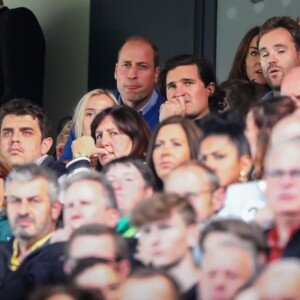 Le prince William, duc de Cambridge, Catherine (Kate) Middleton, duchesse de Cambridge et leurs enfants, le prince George et la princesse Charlotte, assistent à un match de Premier League opposant Norwich City à Aston Villa au stade Carrow Road, à Norwich, Royaume Uni, le 5 octobre 2019. Aston Villa a gagné 5-1.