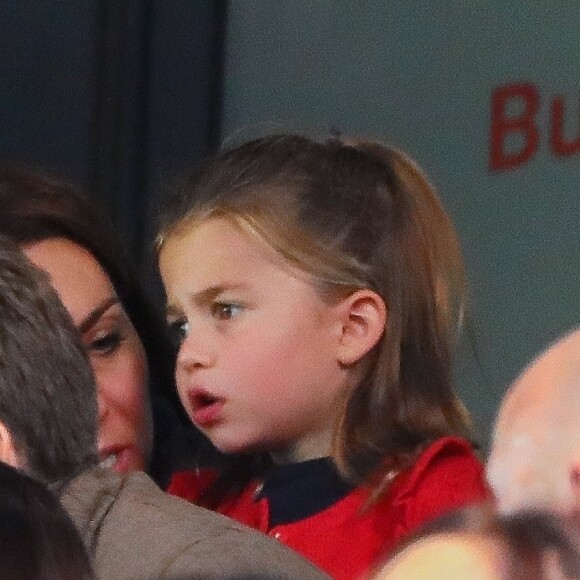 Le prince William, duc de Cambridge, Catherine (Kate) Middleton, duchesse de Cambridge et leurs enfants, le prince George et la princesse Charlotte, assistent à un match de Premier League opposant Norwich City à Aston Villa au stade Carrow Road, à Norwich, Royaume Uni, le 5 octobre 2019. Aston Villa a gagné 5-1.