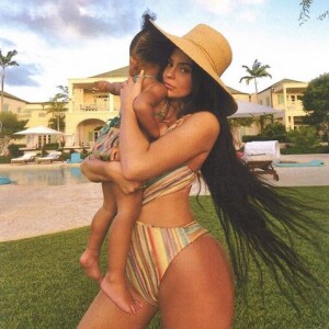 Kylie Jenner et sa fille Stormi aux îles Turques-et-Caïques. Avril 2019.