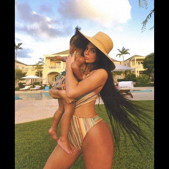 Kylie Jenner et sa fille Stormi aux îles Turques-et-Caïques. Avril 2019.