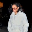 Exclusif - Rihanna vêtue d' un manteau en moumoute dans les rues de New York Le 01 février 2019