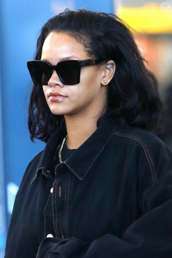 Exclusif - Rihanna arrive à l'aéroport de JFK à New York, le 28 janvier 2019