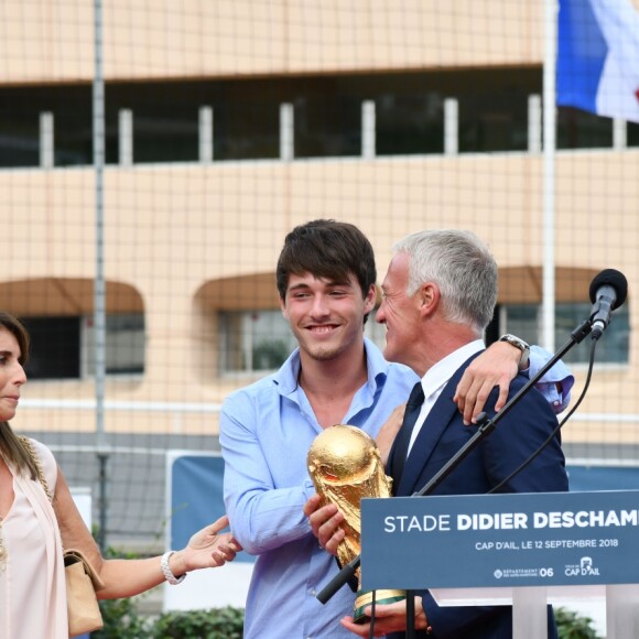 Claude, Dylan, Didier Deschamps et Xavier Beck, le maire de Cap d'Ail, durant l'inauguration du Stade de football Didier Deschamps à Cap d'Ail le 12 septembre 2018. © Bruno Bebert / Bestimage