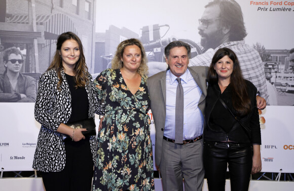 Info - Aurore Auteuil enceinte de son troisième enfant - Nelly Auteuil, Aurore Auteuil (enceinte), Daniel Auteuil et sa femme Aude Ambroggi - Photocall de la cérémonie d'ouverture à la Halle Tony Garnier du 11ème Festival Lumiere 2019 de Lyon le 12 octobre 2019. © Dominique Jacovides / Bestimage