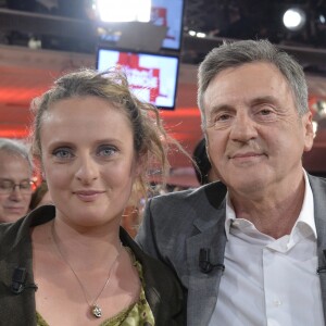 Daniel Auteuil et sa fille Aurore - Enregistrement de l'emission "Vivement Dimanche" a Paris le 4 juin 2013.