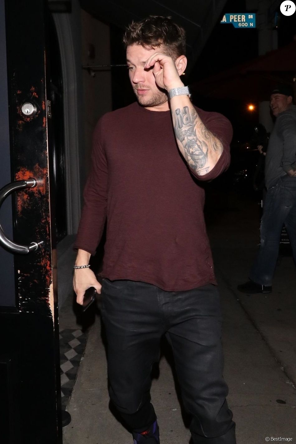 Ryan Phillippe va dîner au restaurant Craig à West Hollywood le 20 janvier 2019.  Ryan Phillippe keeps a low profile for dinner at Craig&#039;s Restaurant in West Hollywood. He dashes into the dining hotspot as he ends the weekend with a solo bite. West Hollywood January 20th, 2019.20/01/2019 - West Hollywood