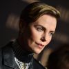 Charlize Theron change de look : retour sur ses différentes coupes de cheveux