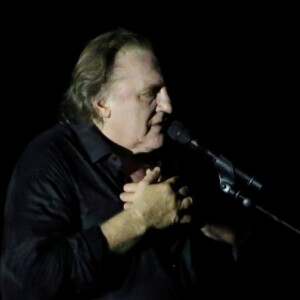 Exclusif - Gérard Depardieu lors de son concert "Depardieu Chante Barbara" au Festival de Ramatuelle, France, le 11 août 2019.