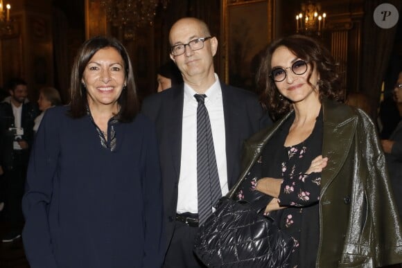 Exclusif - Anne Hidalgo, Patrick Weil (président BSF), Nathalie Rykiel - 2e dîner caritatif de l'association "Bibliothèques Sans Frontières" présidée par l'historien P. Weil et en présence de A. Hidalgo (Maire de Paris) à l'Hôtel de Ville de Paris, le 15 octobre 2019. © Christophe Clovis/Bestimage