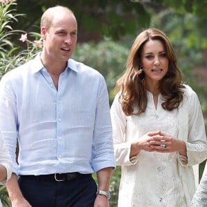 Le prince William, duc de Cambridge, et Catherine (Kate) Middleton, duchesse de Cambridge visitent l'école 'SOS Children's Village' à Lahore au Pakistan, le 17 octobre 2019.